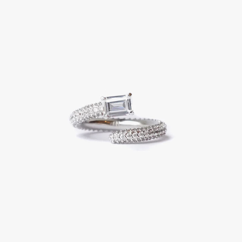 TWIST RING IN WHITE SILVER