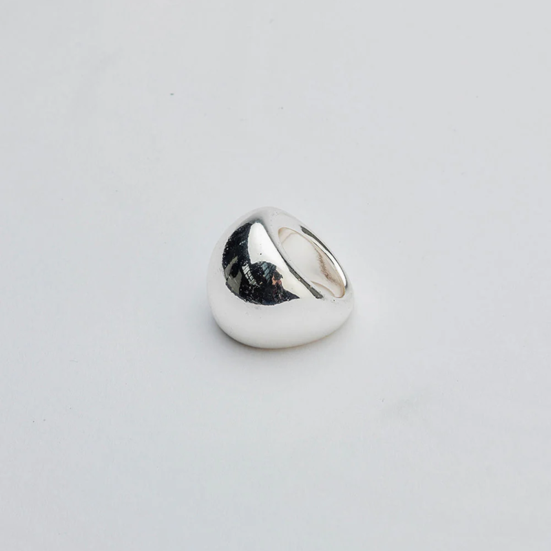 BIG RING IN SILVER
