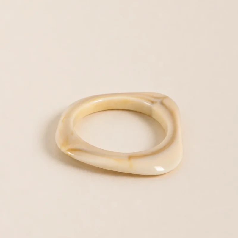 adelæ MAJ BOLD OFF WHITE BANGLE