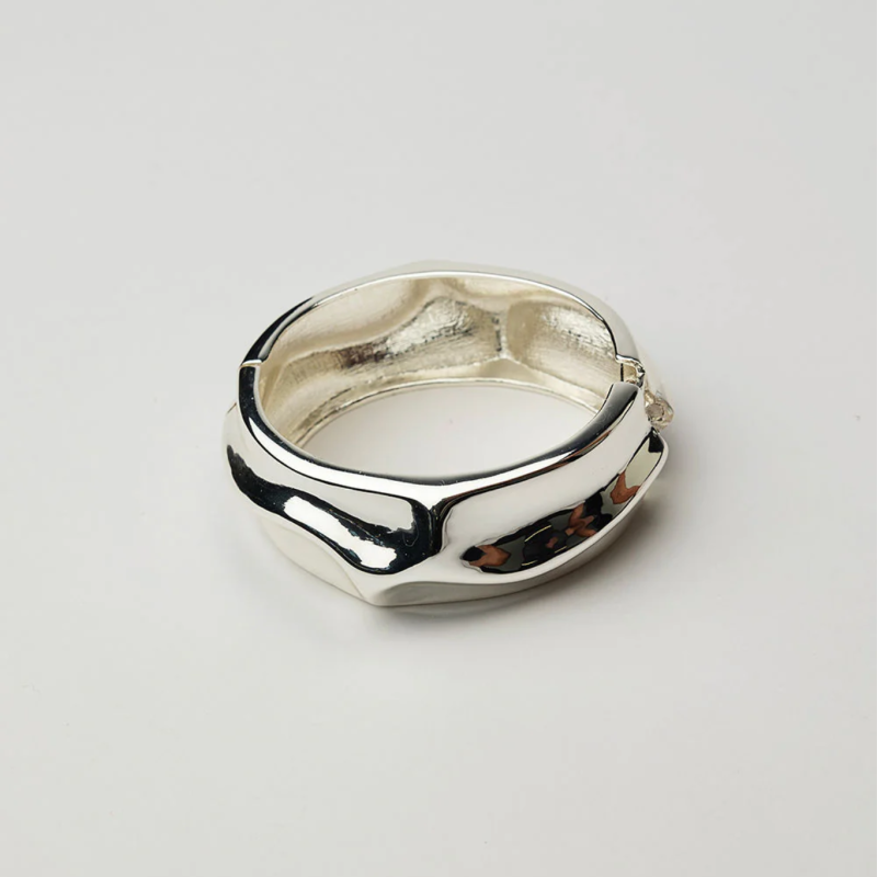 BIG BRACELET IN SILVER