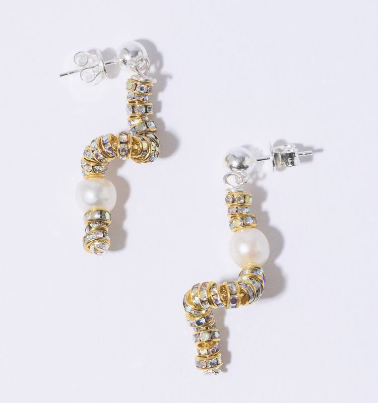 TINY SNAKES IN GOLD