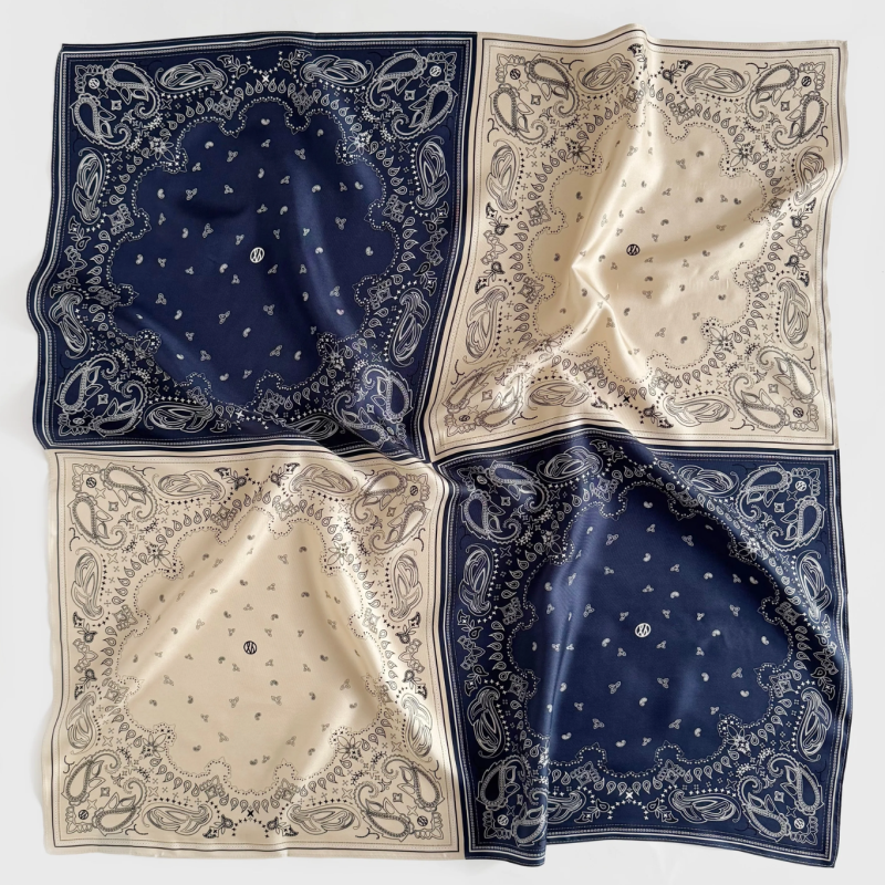 LE SCARF SQUARED SCARF / NAVY, SAND, BLACK & WHITE / 80X80